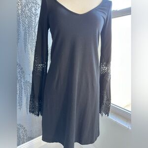 Elegant Black Lace Sleeve Dress